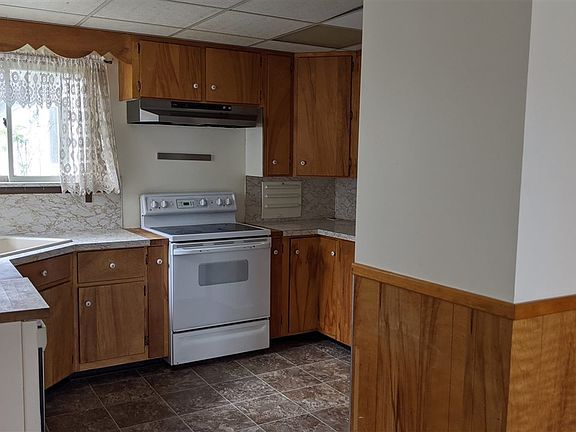 3rd image of 2602 Elm St