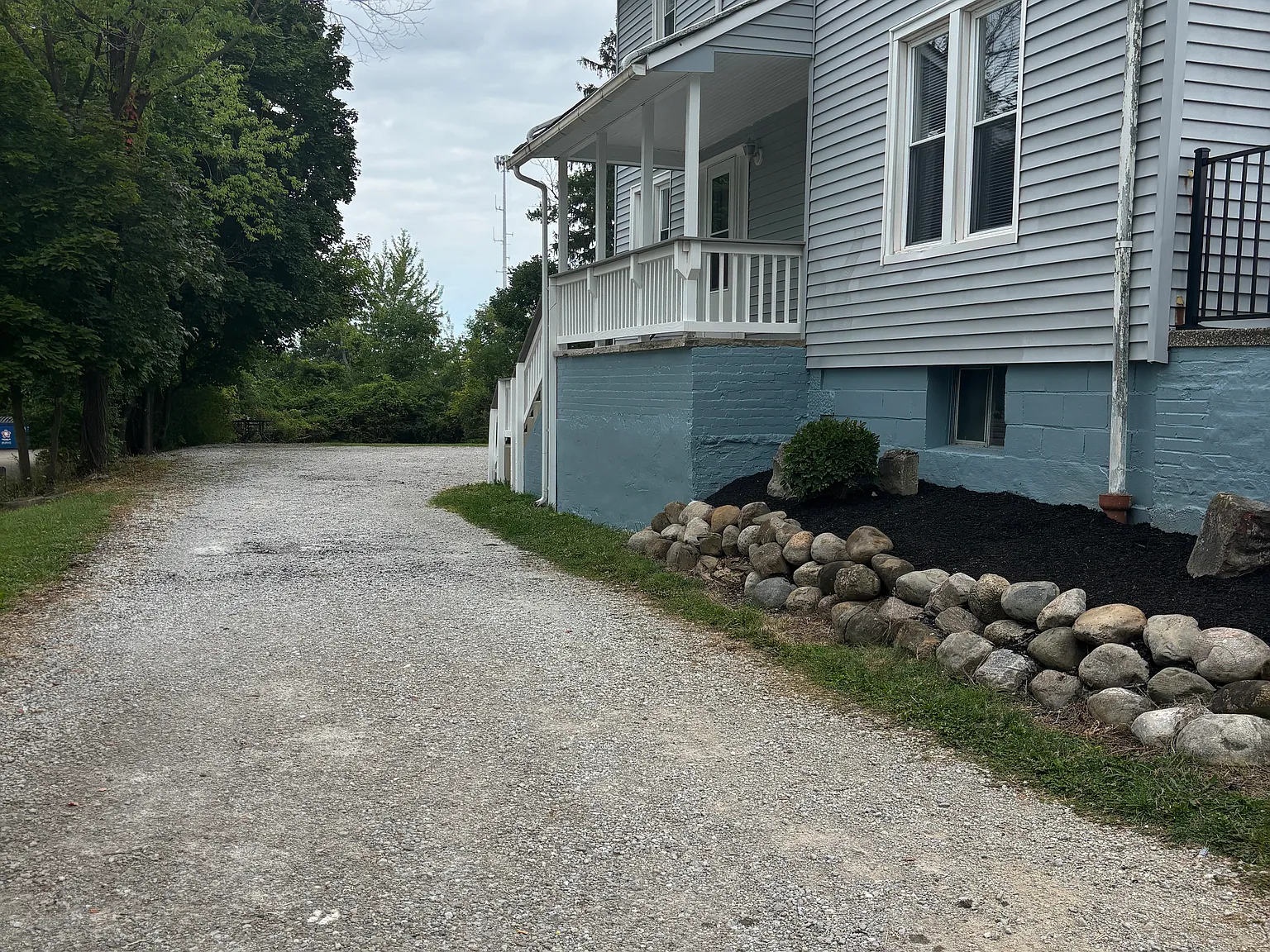 3 bed, 1100 sqft, $1,150 — Photo 3