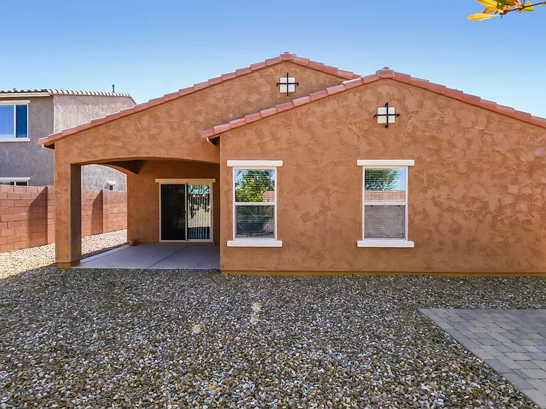 2694 E Hickory St — Photo 15