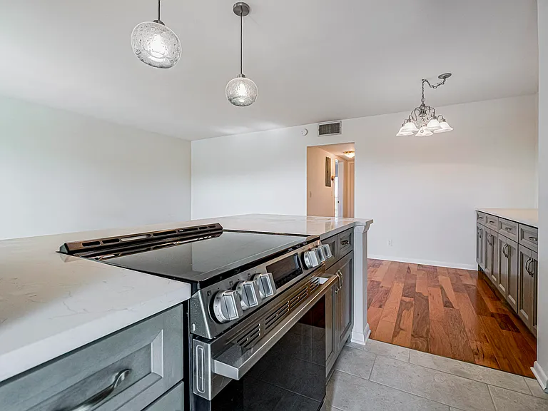 37 Yacht Club Dr #310 — Photo 12