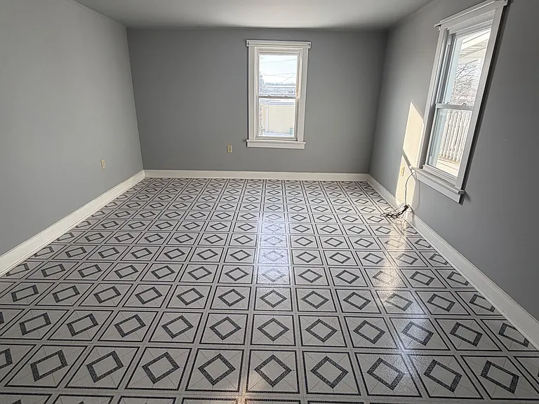 745 Fairground Ave — Photo 3