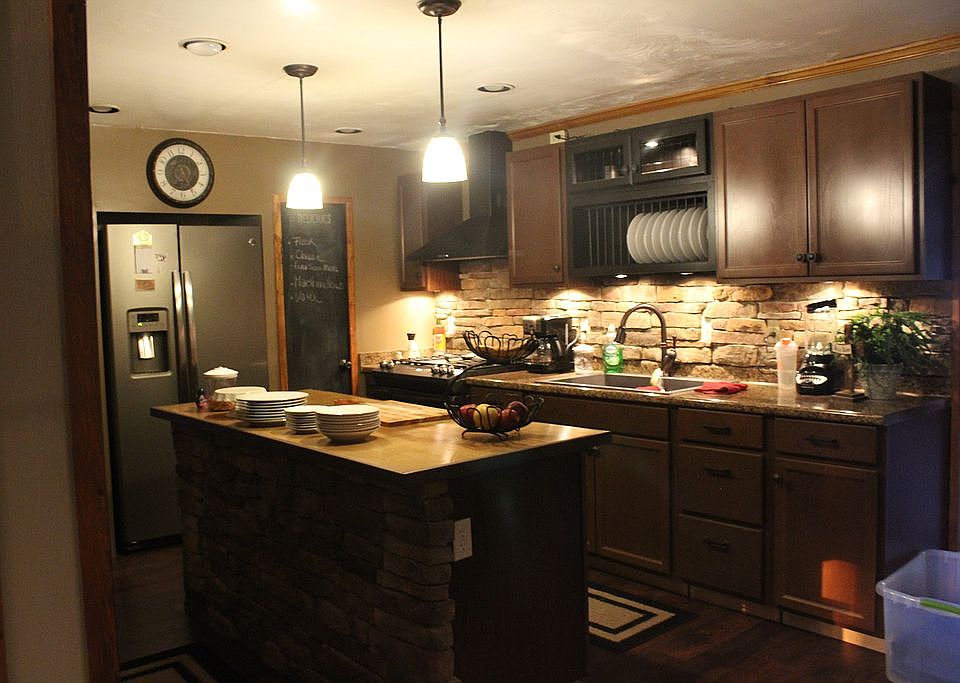 2nd image of 1571 Marion Dr
