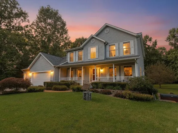 29553 Lakefield Ct, Elkhart, IN 46514