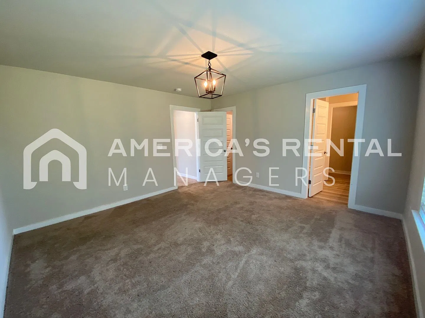 Move In Special - Home For Rent In Weaver, al - Sign A Lease By 10/15 To Receive 1 Free Month's Rent — Photo 4