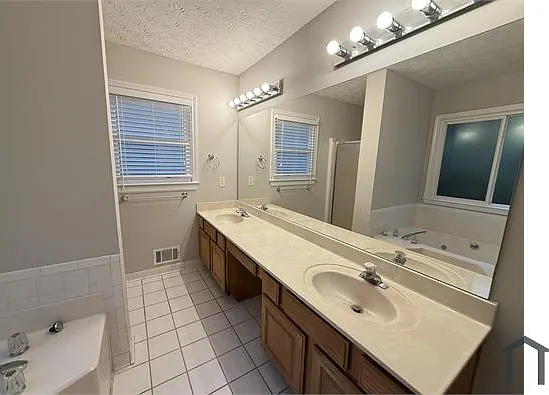 261 Hambridge Ct — Photo 18
