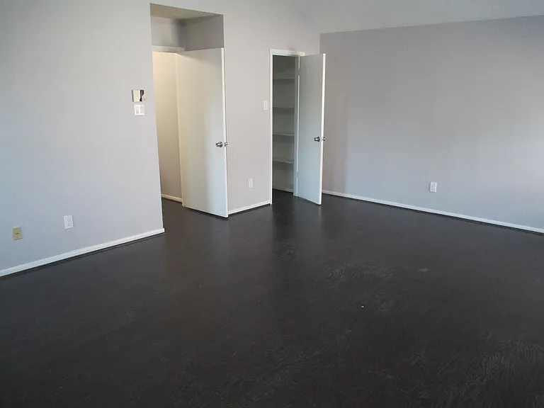 16714 Cheshire Place Dr — Photo 20