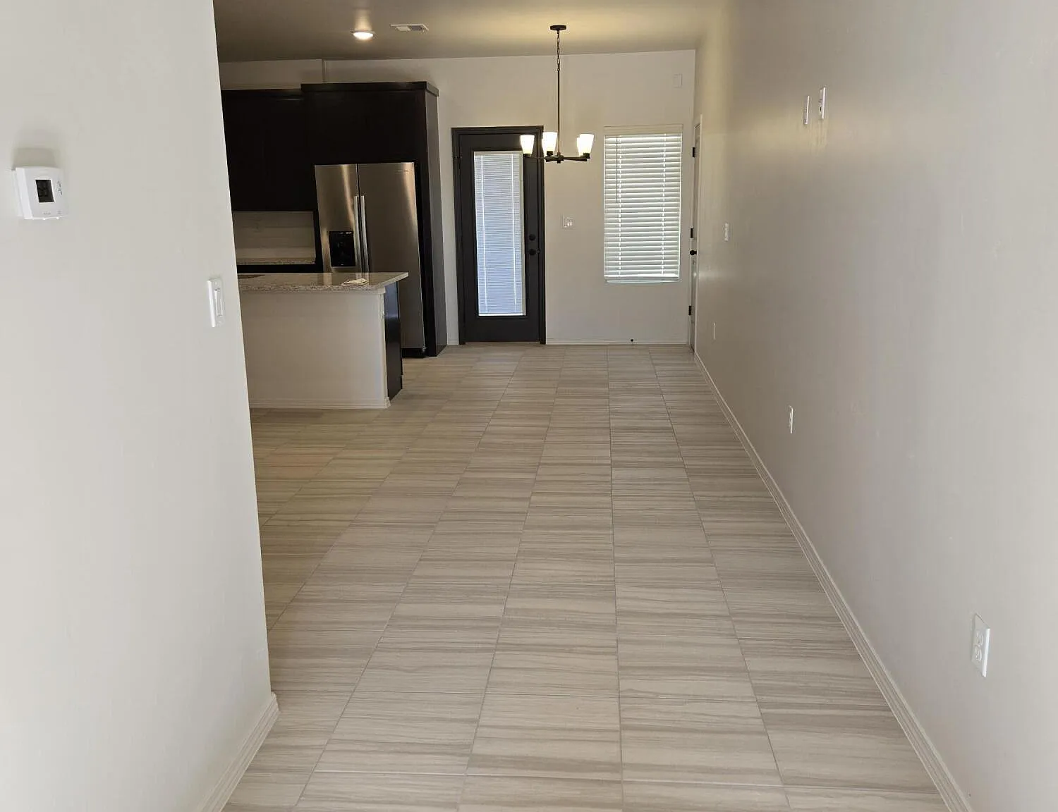 3 bed, 2.0 bath, 1300 sqft, $1,450 — Photo 3