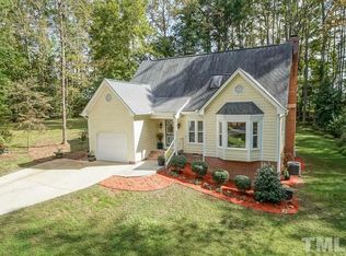 8316 Astor Valley Cir, Apex, NC 27539