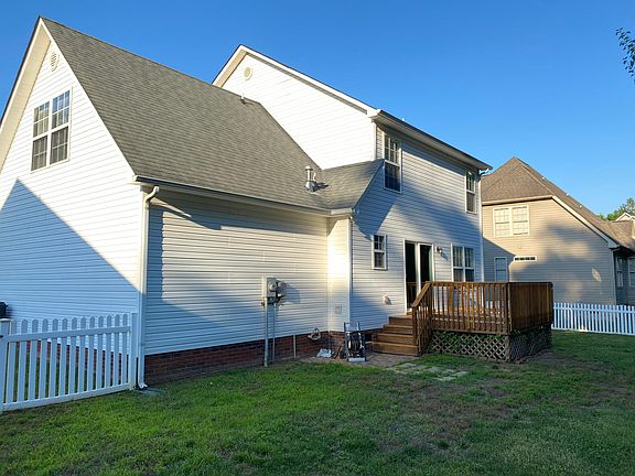3rd image of 1577 Essex Hall Dr
