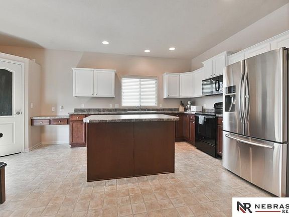 5th image of 4613 Clearwater Dr