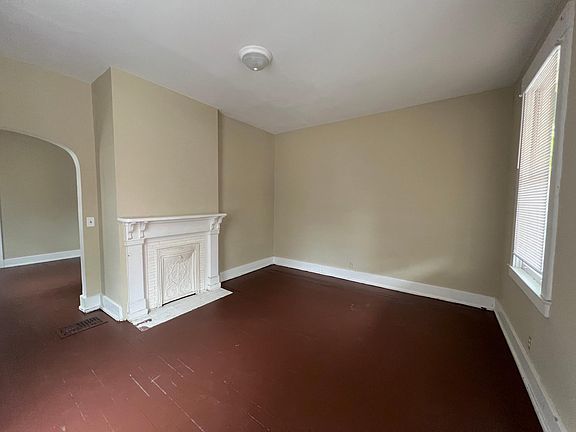 5th image of 1133 Saint Gregory St #A