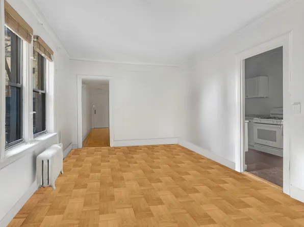 205 East 10th Street image 9 of 16