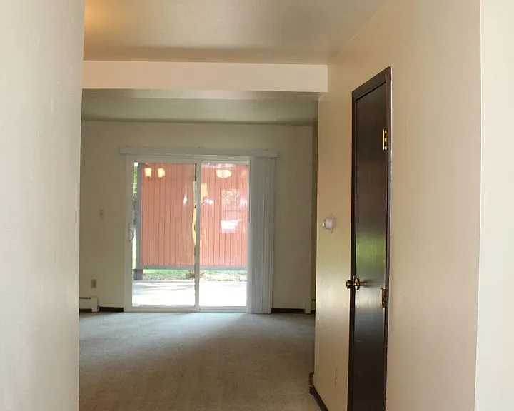1625 W Elizabeth St #F3 — Photo 2