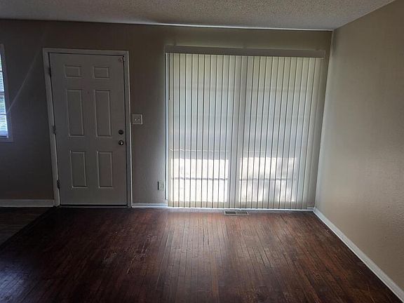 2nd image of 3316 N Emerson Ave