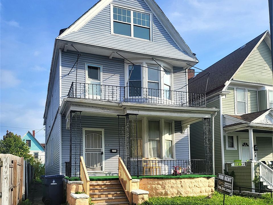 1st image of 604 Woodlawn Ave #2