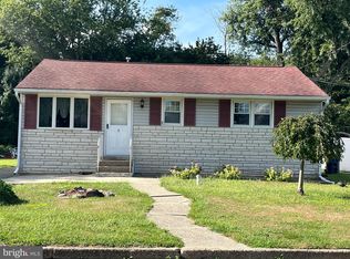 3 Battles Rd, Williamstown, NJ 08094