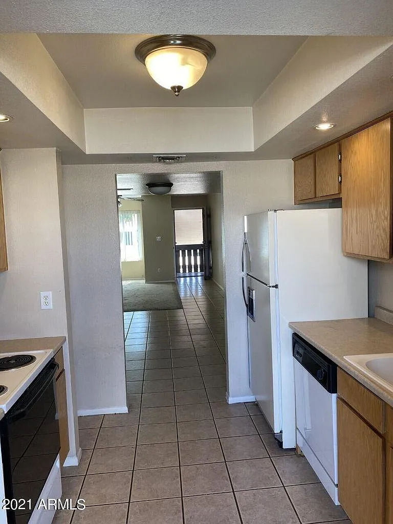 2 bed, 988 sqft, $1,190 — Photo 3