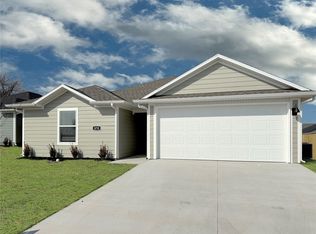 870 Hudson St, Prairie Grove, AR 72753