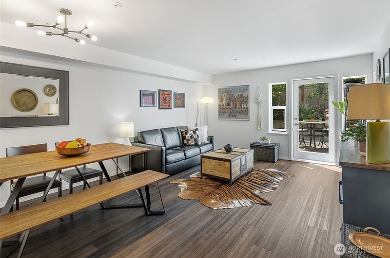 3rd image of 2901 S Jackson Street #304