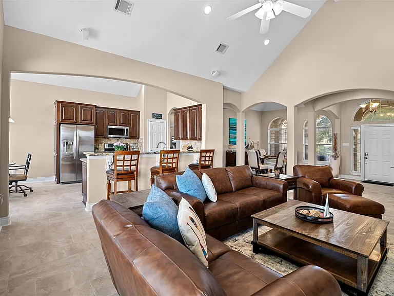14030 Shoreline Dr — Photo 9