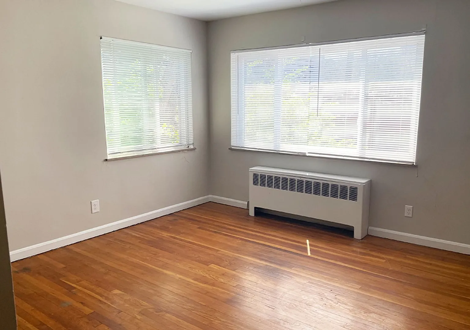 Lowell 510 — Photo 2