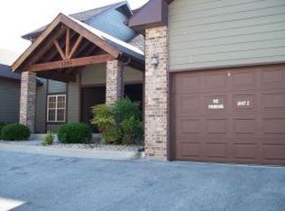 1221 Golf Dr APT 1, Reeds Spring, MO 65737