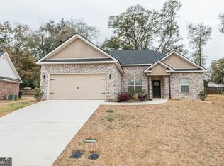 206 Hill Ln, Perry, GA 31069
