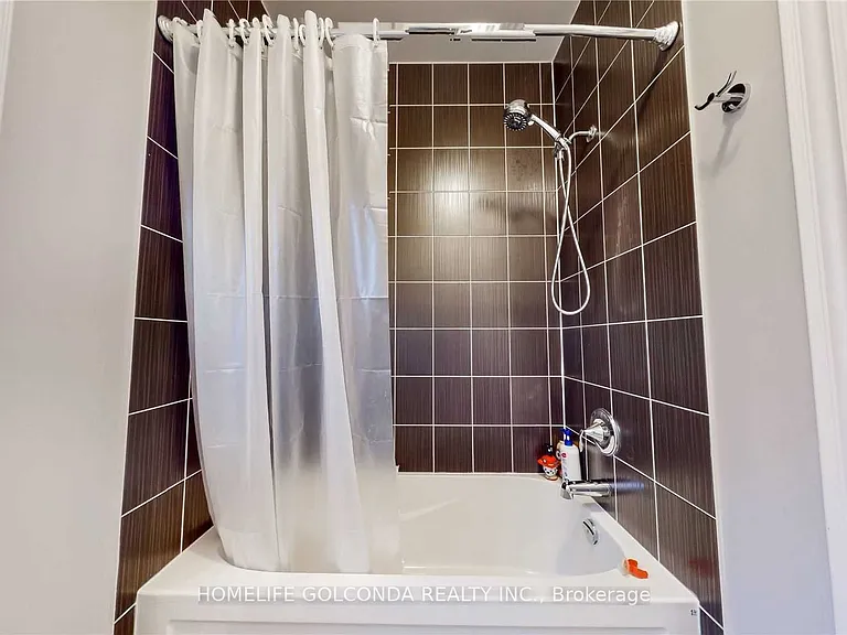 28 Stollery Pond Cres — Photo 30