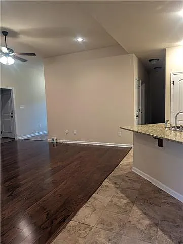 734 Red Pine Dr — Photo 6