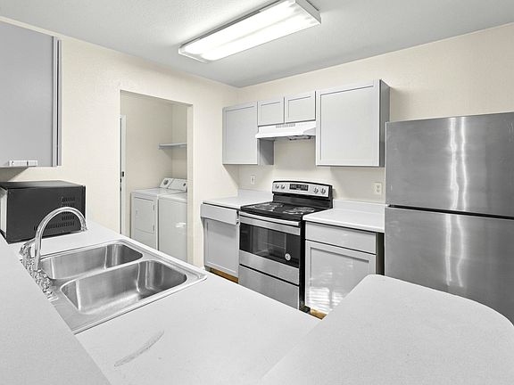 5th image of 806 Sagewood Trl #806