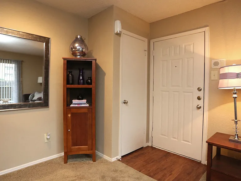 Cedar Bend — Photo 24