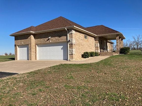 3rd image of 632 Country Meadows Road