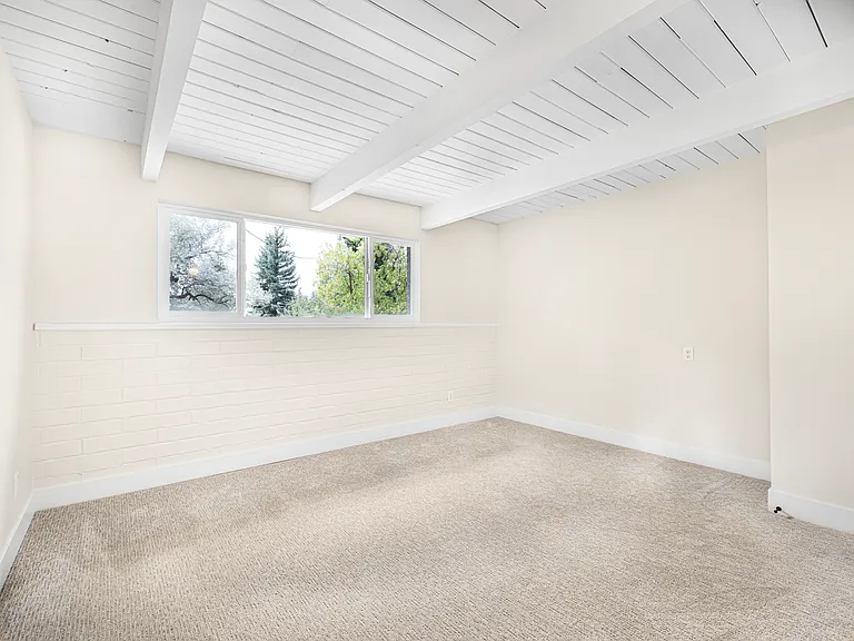 210 N 1st St #2 — Photo 19