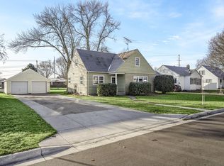 108 E Clinton St, Arlington, MN 55307