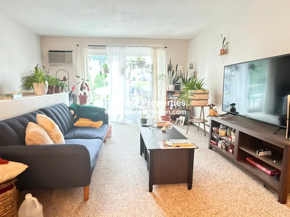 (undisclosed Address), Newton, MA 02458