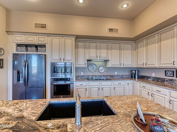 5th image of 10432 N NORTHRIDGE Avenue