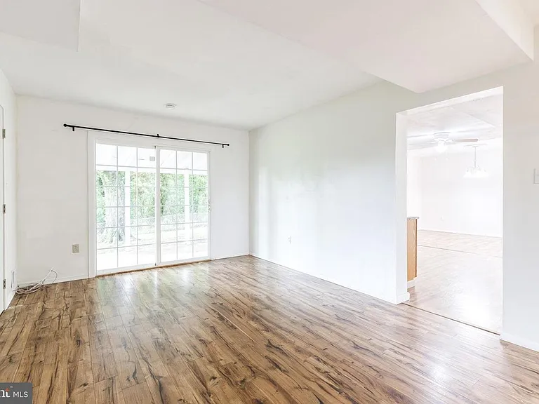 2249 Four Seasons Dr — Photo 4