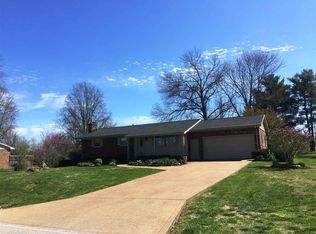 6611 Kremer Rd, Evansville, IN 47720