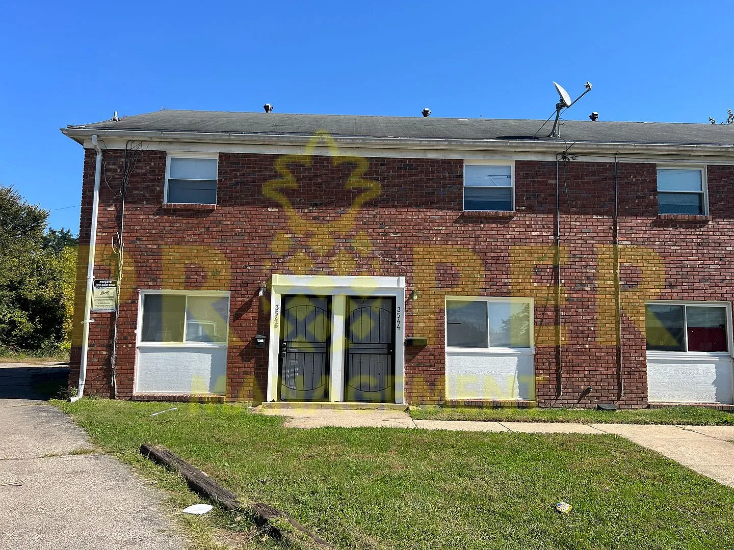 2 bedrooms 1.5 bathroom condominium for rent in Dayton — Photo 1