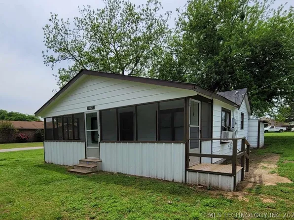 10927 Haleys Resort Dr, Lebanon, OK 73440
