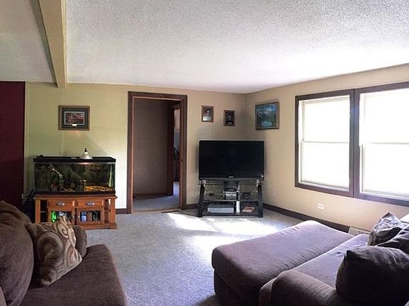 3rd image of 25685 Clair St