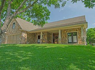 703 W Stone St, Brenham, TX 77833