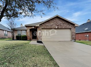 321 Laurel Ln, Fate, TX 75087