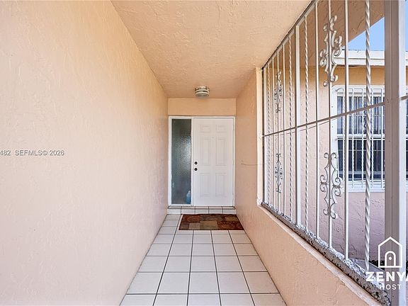 5th image of 13872 SW 285th St