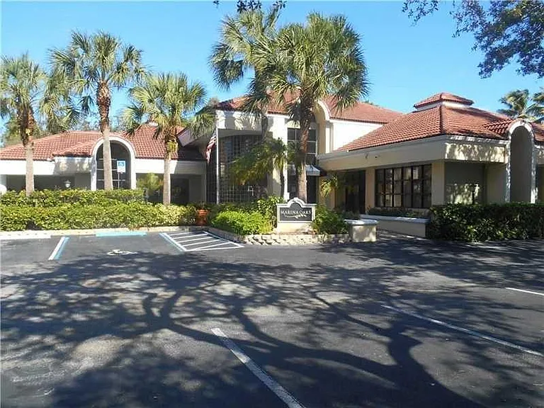 2550 SW 18th Ter #2302 — Photo 14