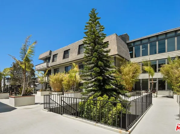 306 Bora Bora Way APT 206, Los Angeles, CA 90292