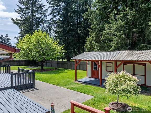 5th image of 19147 Loganberry Street SW