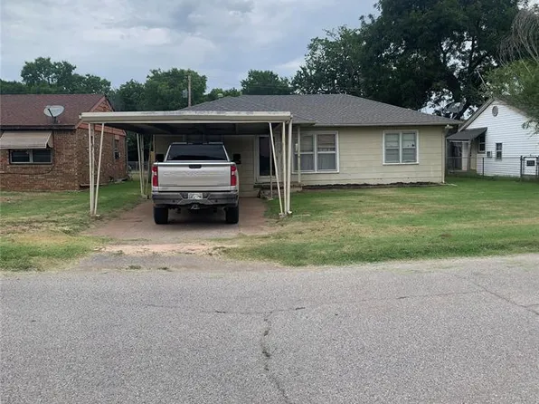 927 N Sunset Dr, Anadarko, OK 73005