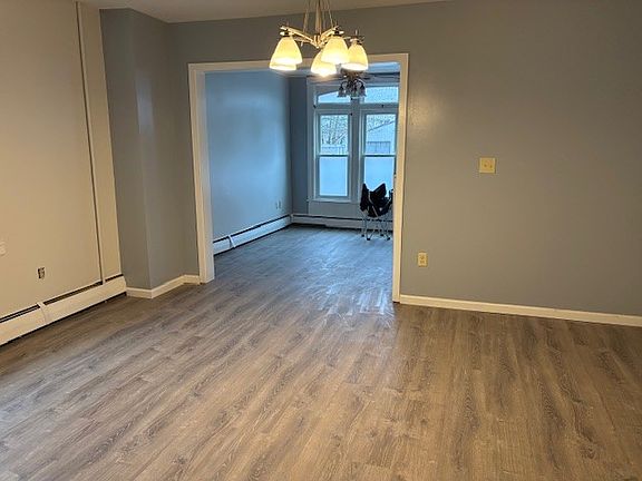 3rd image of 254 Washington St