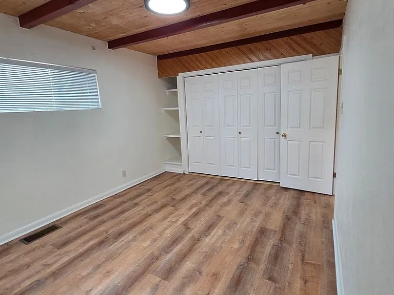 1428 Vassar Dr NE — Photo 11
